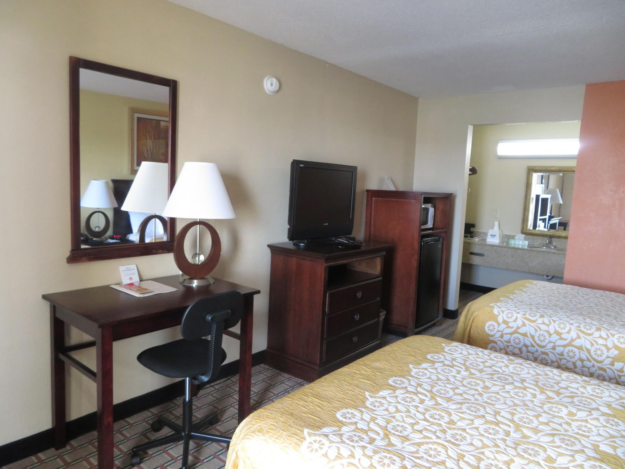 Days Inn By Wyndham Blytheville Εξωτερικό φωτογραφία