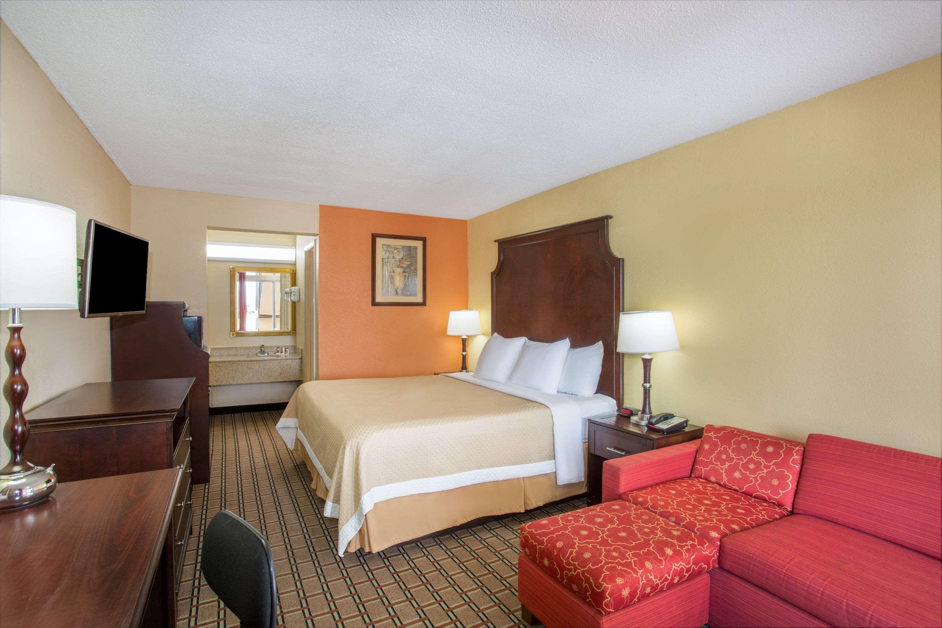 Days Inn By Wyndham Blytheville Εξωτερικό φωτογραφία
