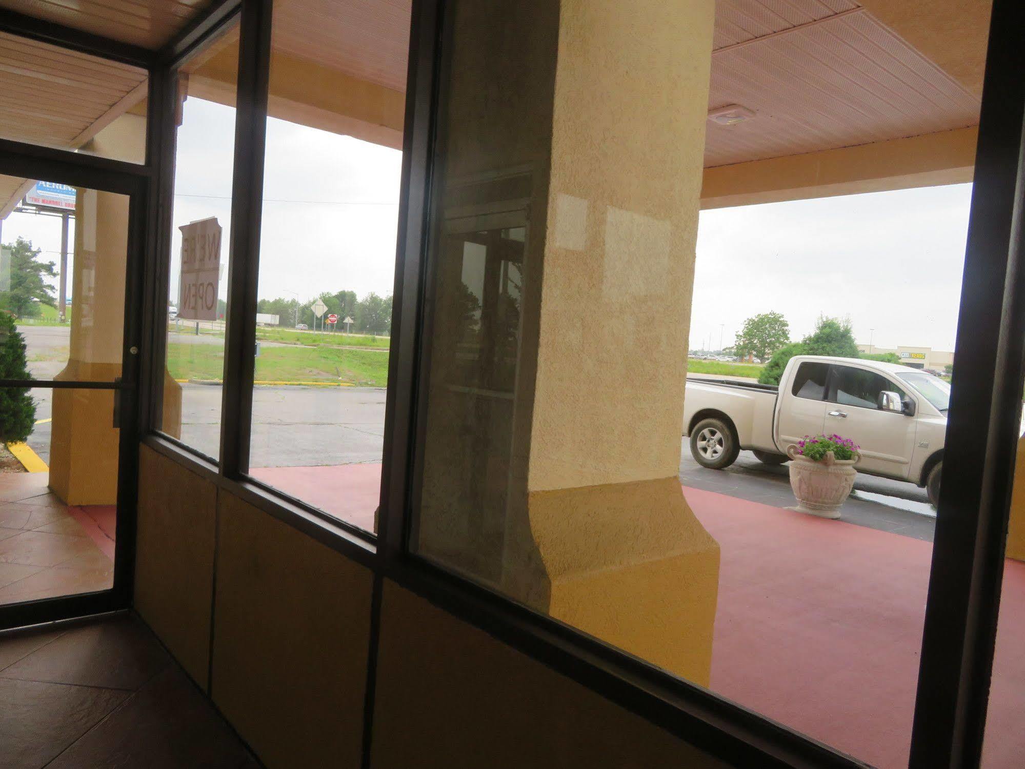 Days Inn By Wyndham Blytheville Εξωτερικό φωτογραφία