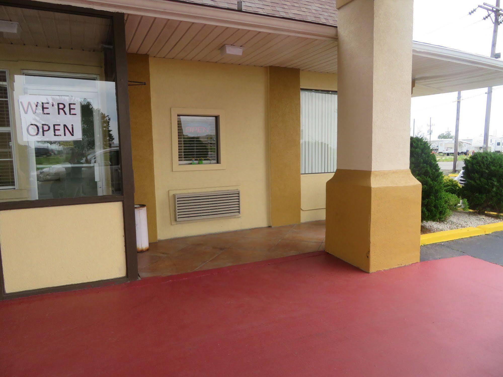 Days Inn By Wyndham Blytheville Εξωτερικό φωτογραφία