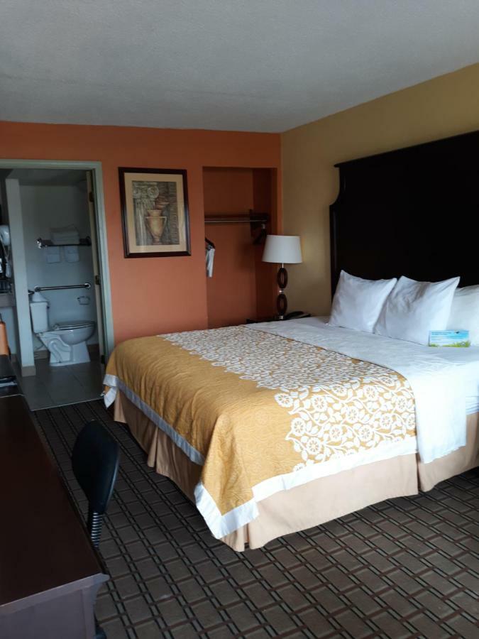 Days Inn By Wyndham Blytheville Εξωτερικό φωτογραφία