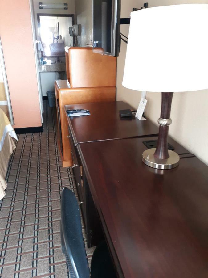 Days Inn By Wyndham Blytheville Εξωτερικό φωτογραφία